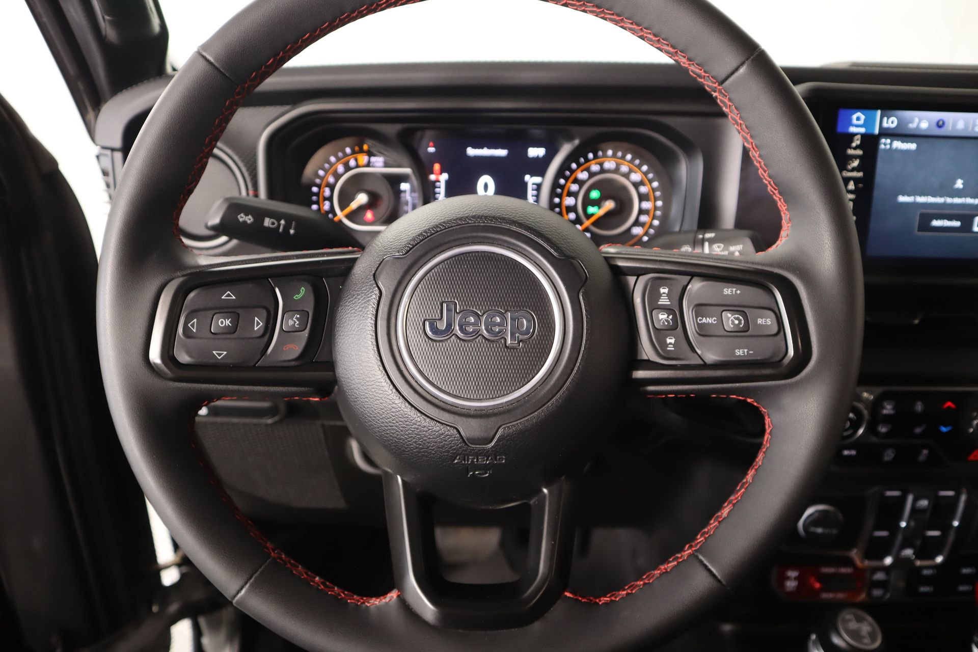 Used 2024 Jeep Gladiator Rubicon image 3