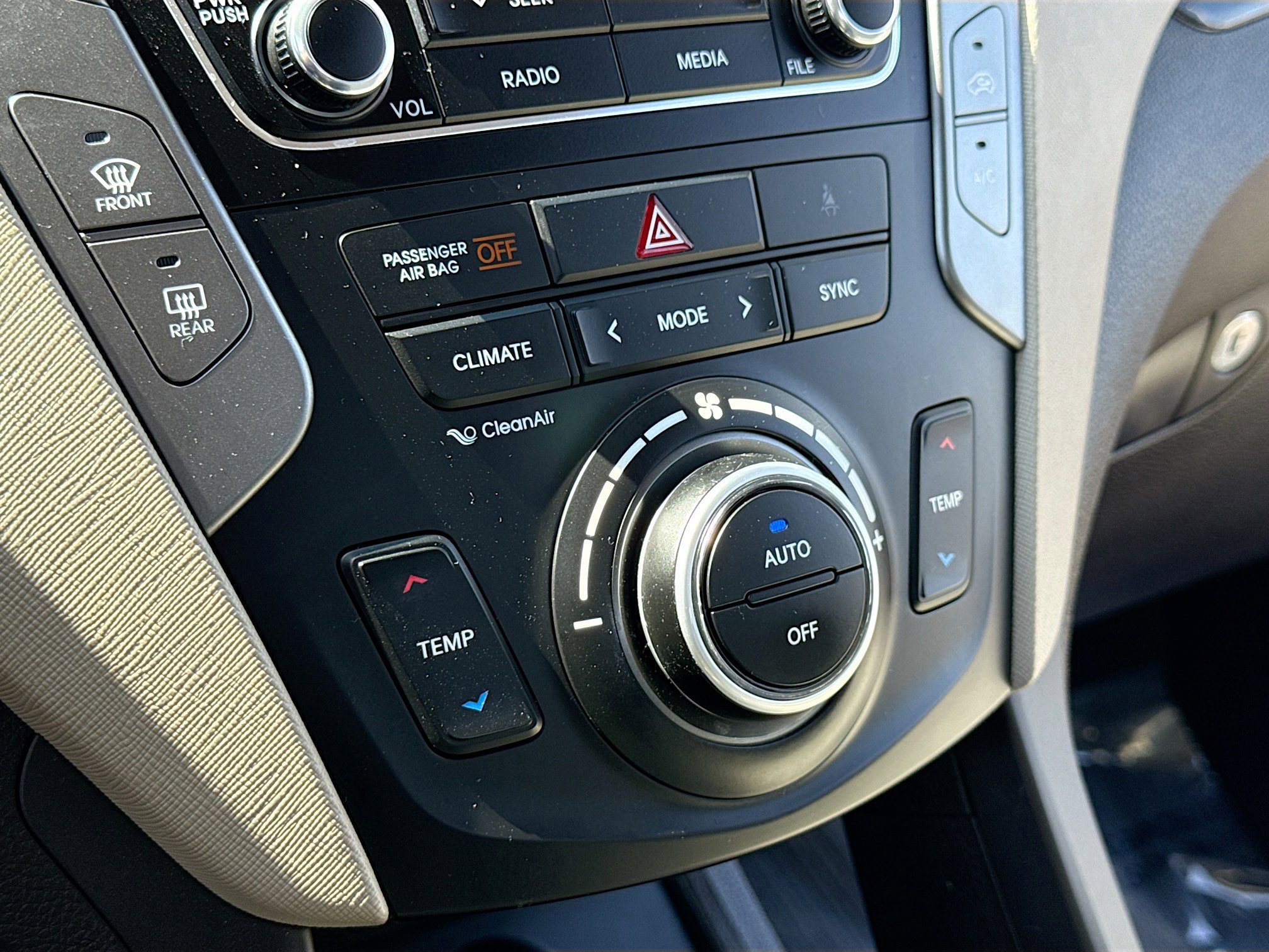 Used 2018 Hyundai Santa Fe Sport w/ 2.4L Value Package 02 image 11