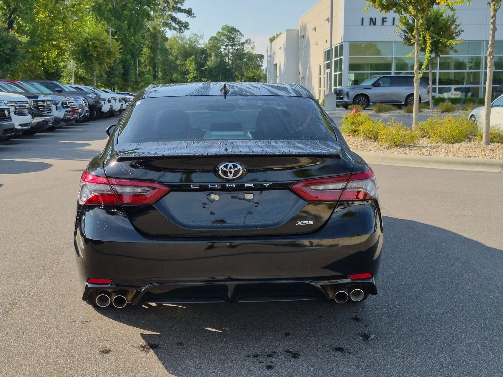 Used 2022 Toyota Camry XSE FWD image 4