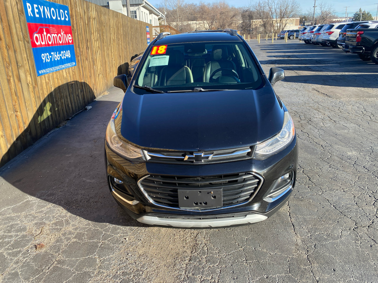 Used 2018 Chevrolet Trax Premier w/ Midnight Edition image 2