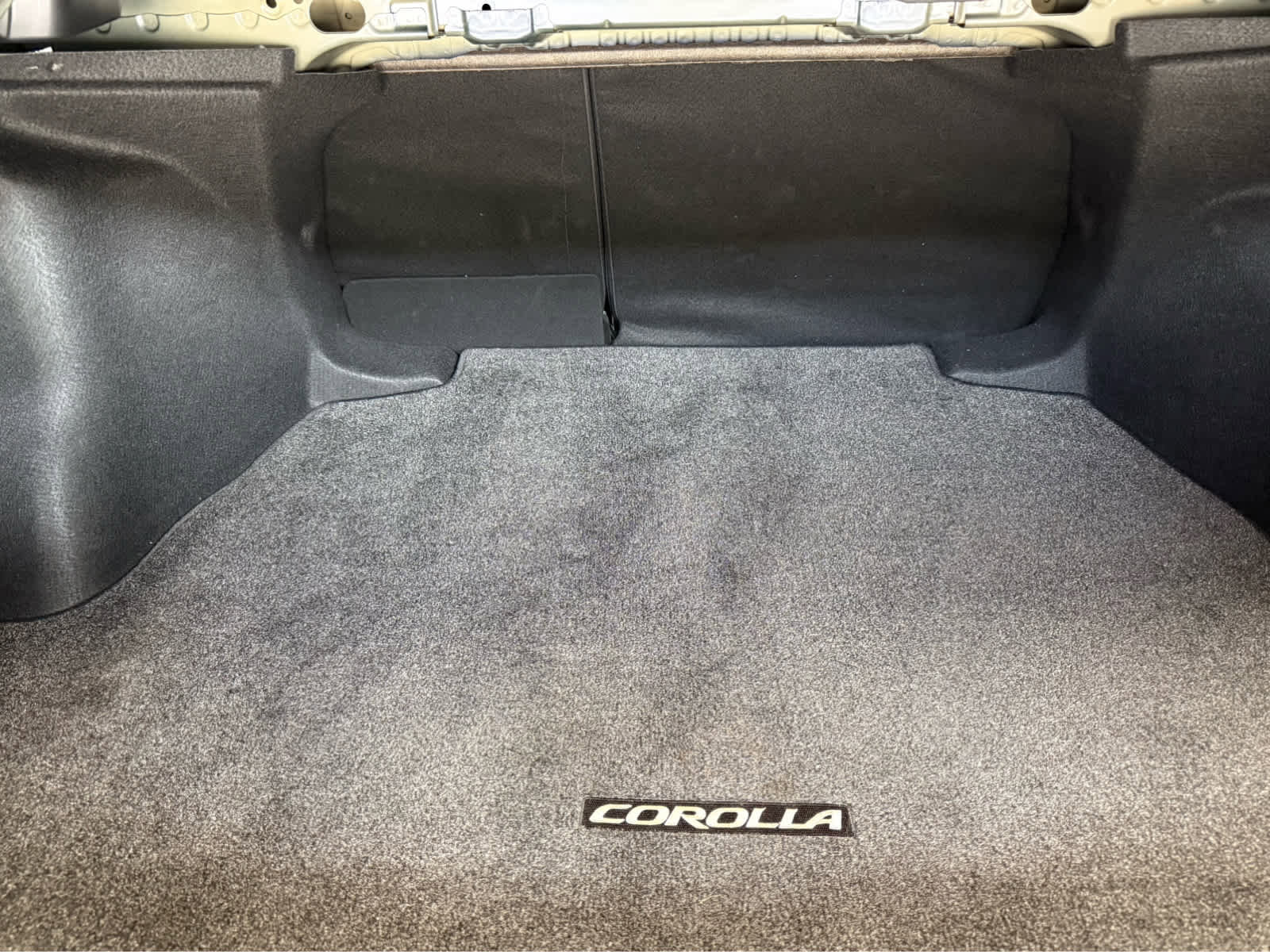 Used 2024 Toyota Corolla LE image 23