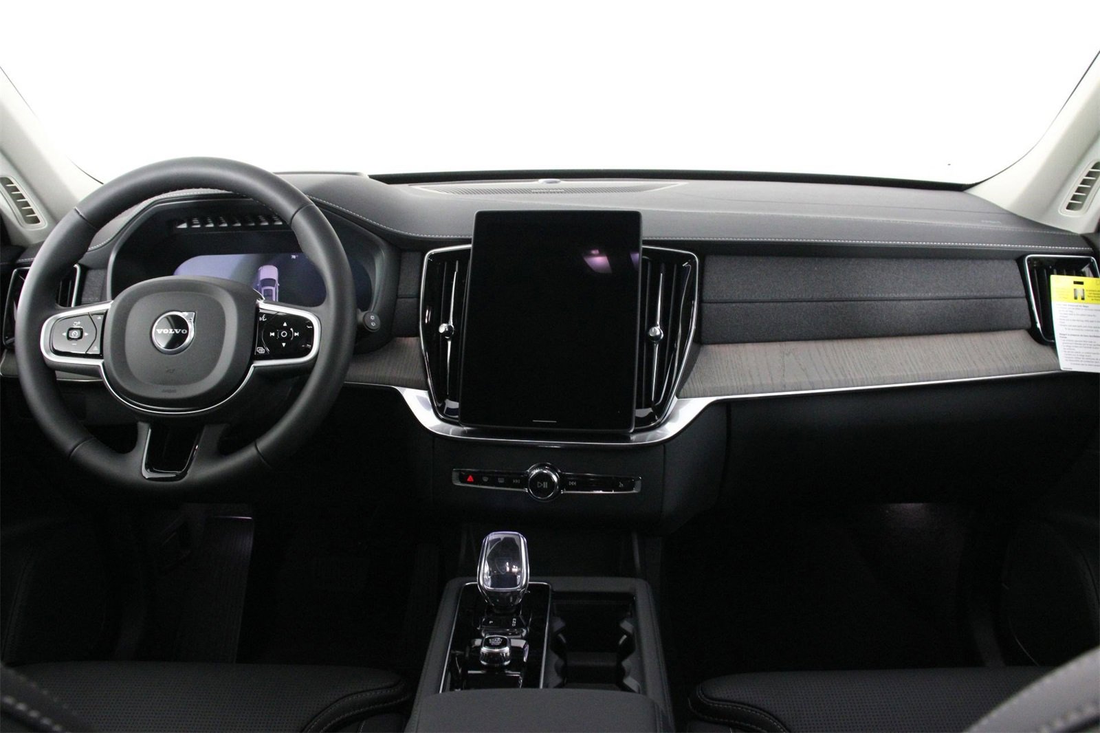 New 2025 Volvo XC90 B6 Ultra image 5