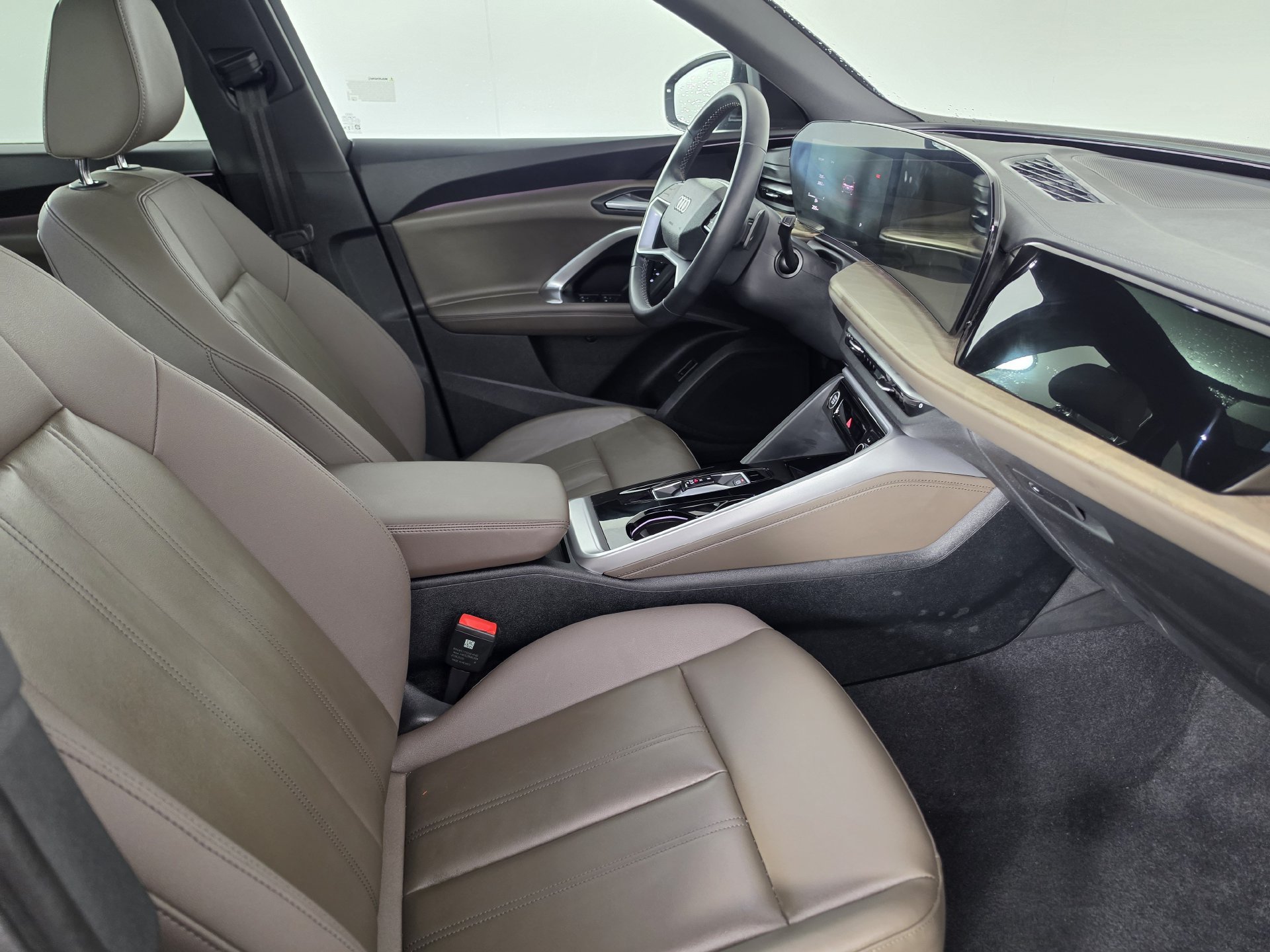 Certified 2025 Audi Q5 Premium w/ Convenience Package AWD/4WD image 29