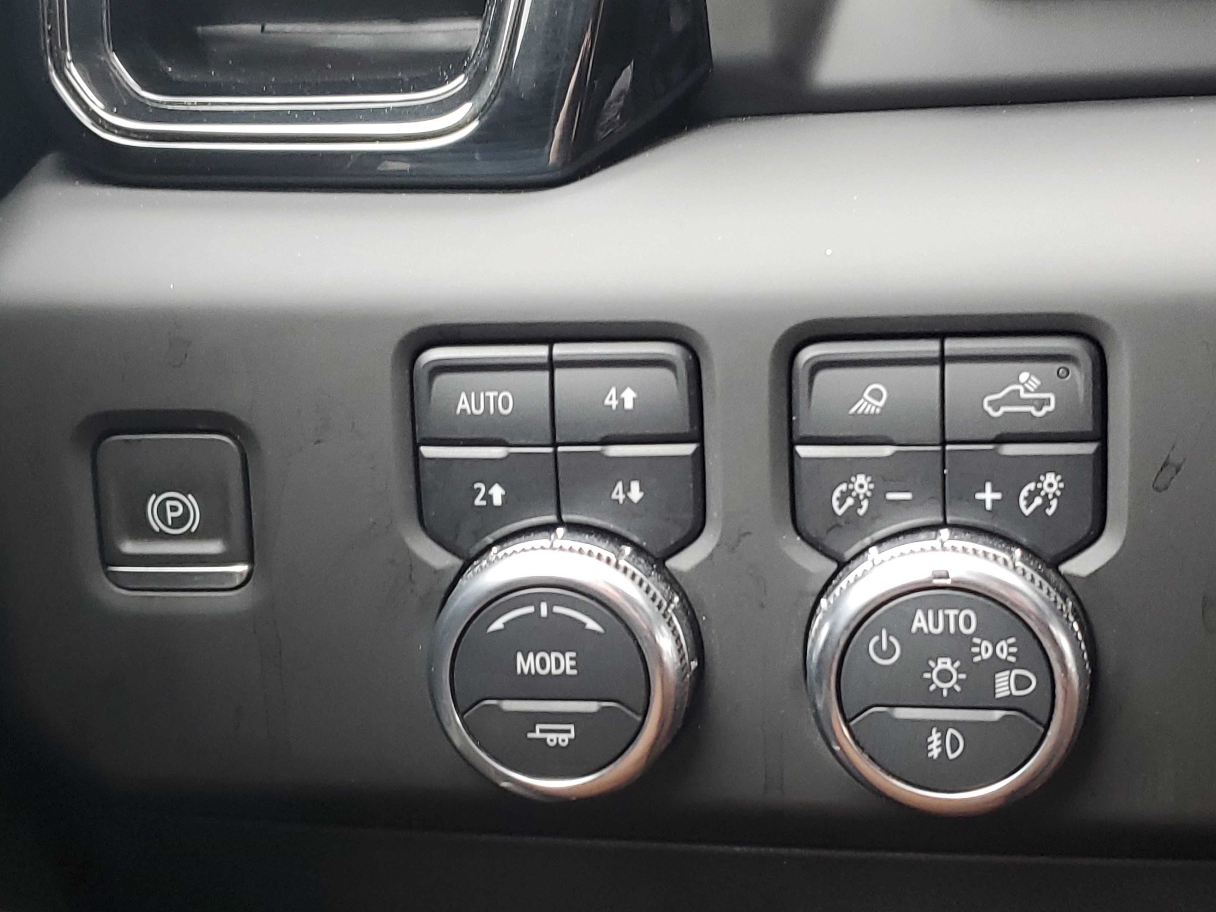 Used 2024 GMC Sierra 1500 AT4X image 24