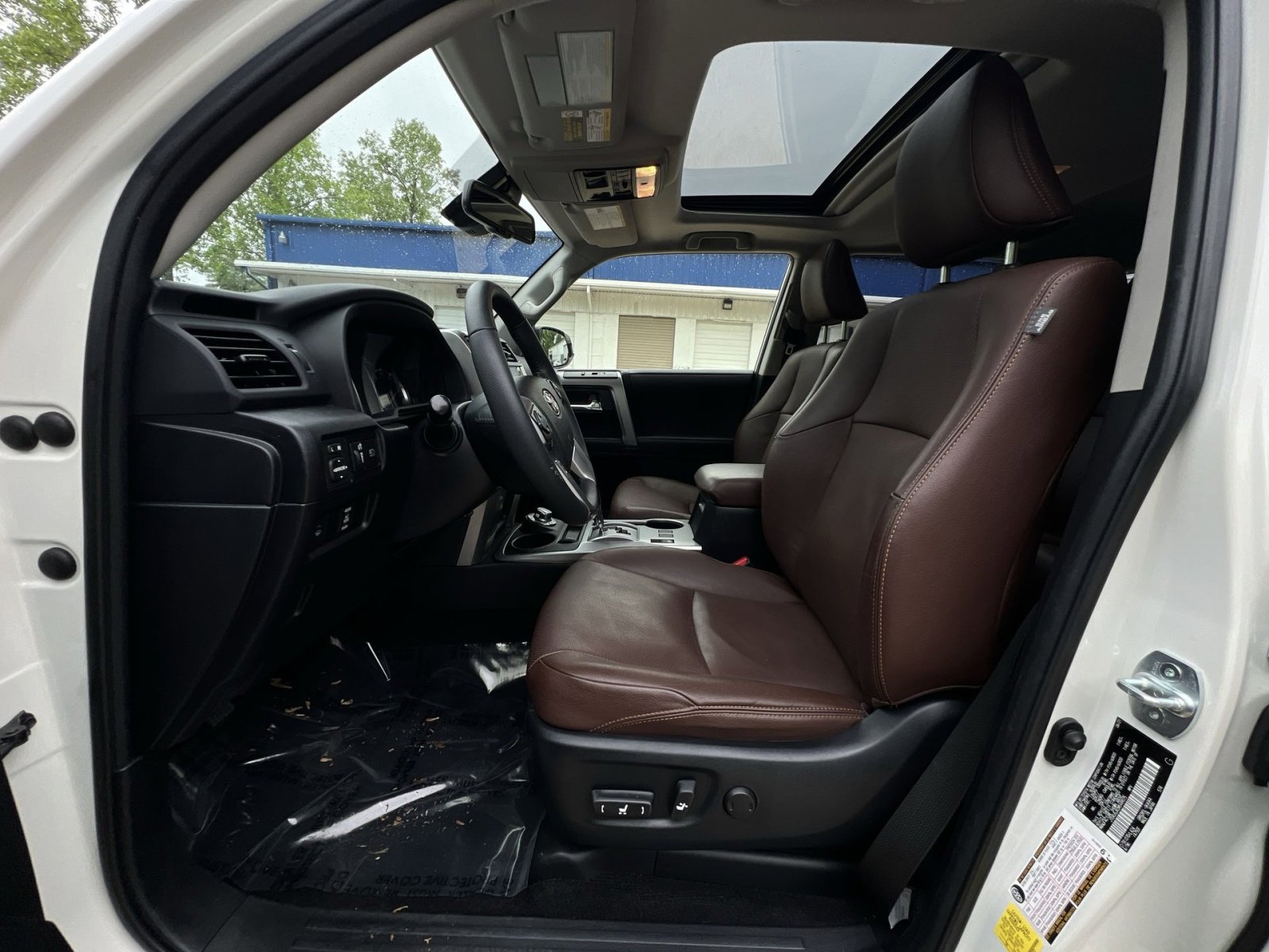 Used 2021 Toyota 4Runner Limited AWD/4WD image 26