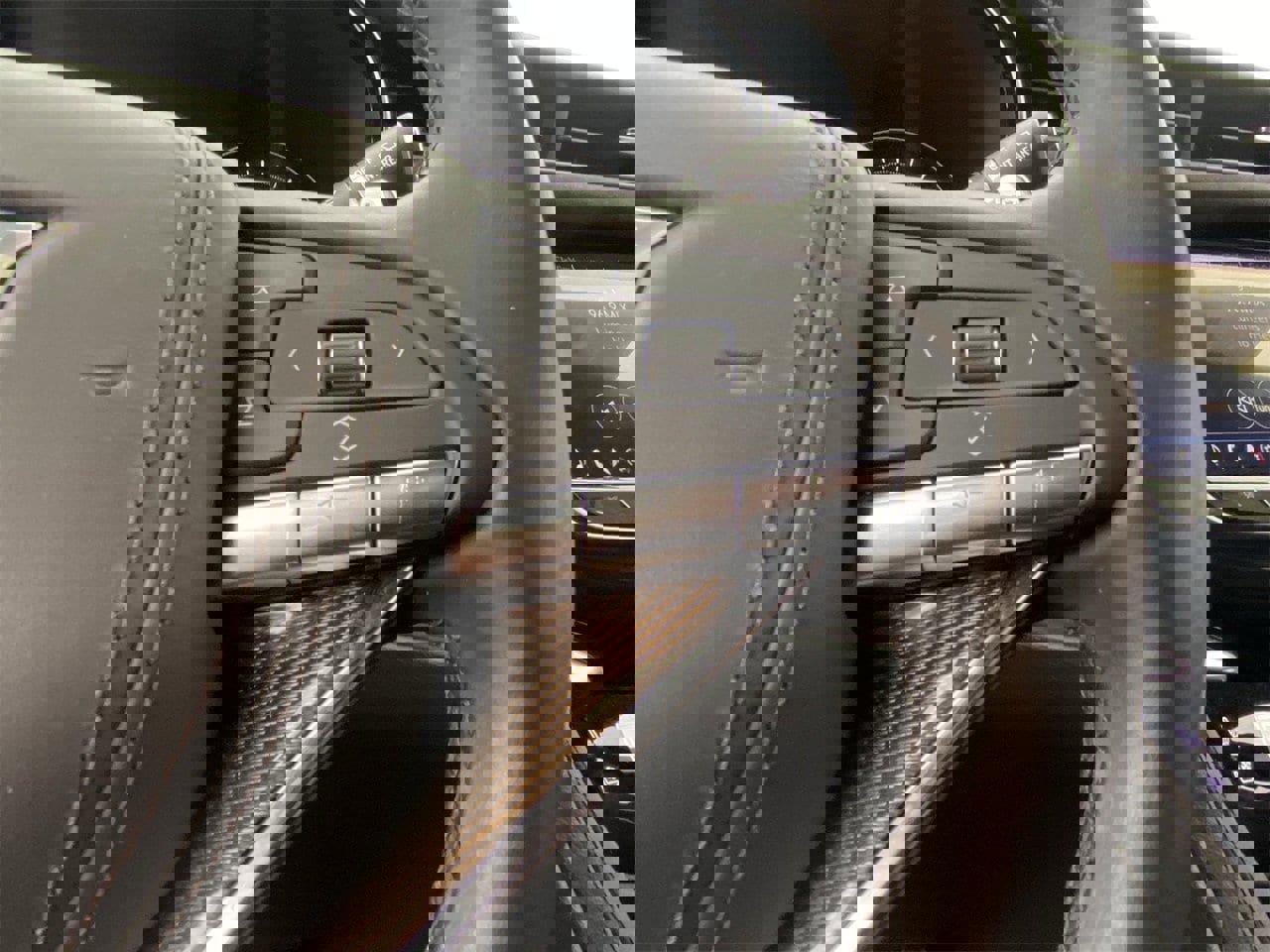 Certified 2024 Cadillac XT6 Sport w/ Platinum Package image 23