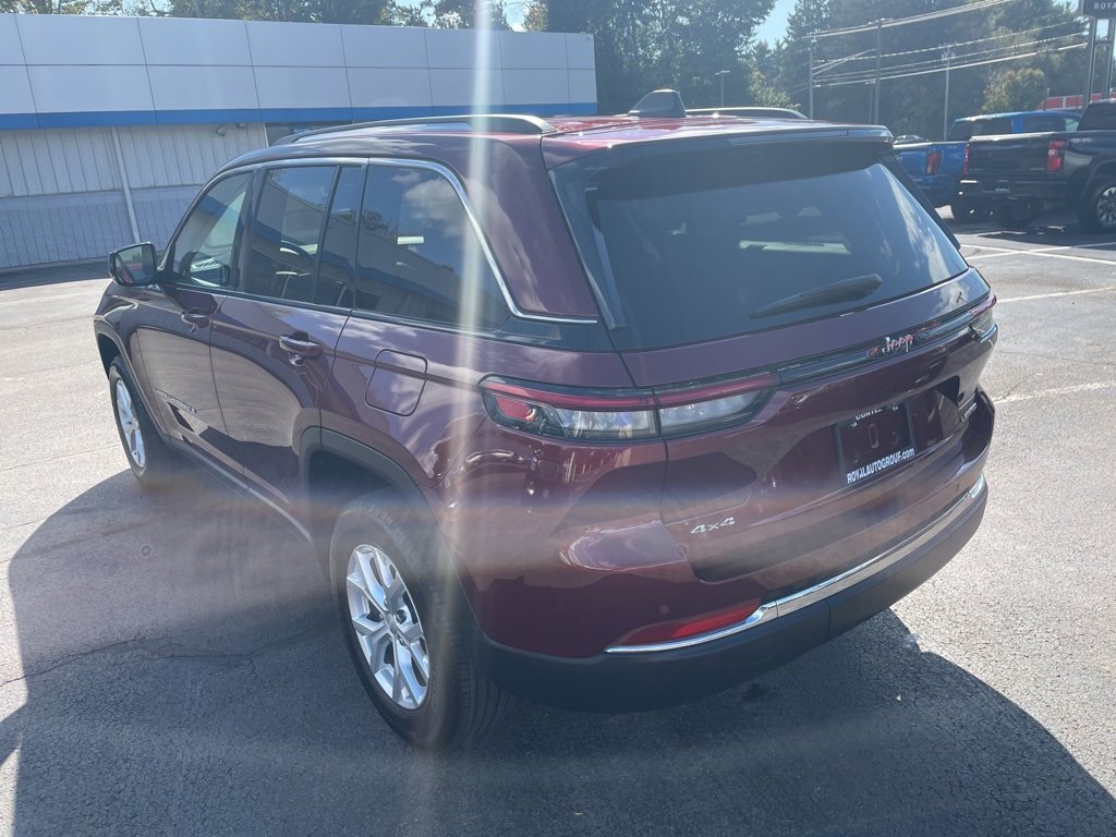 Used 2023 Jeep Grand Cherokee Limited image 9