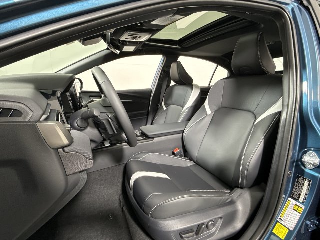 New 2026 Toyota Camry SE FWD image 9