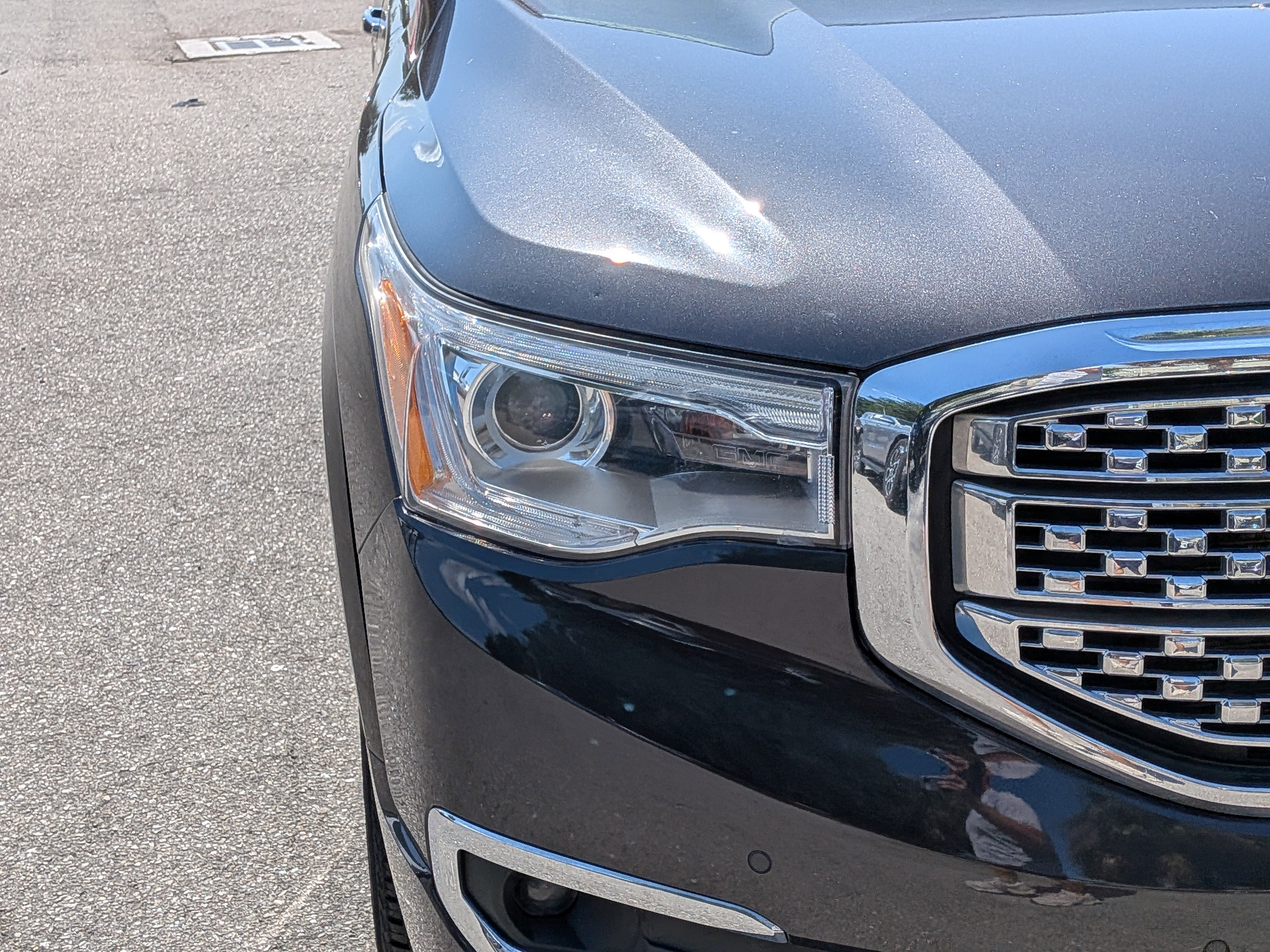Used 2017 GMC Acadia Denali w/ Technology Package FWD image 10