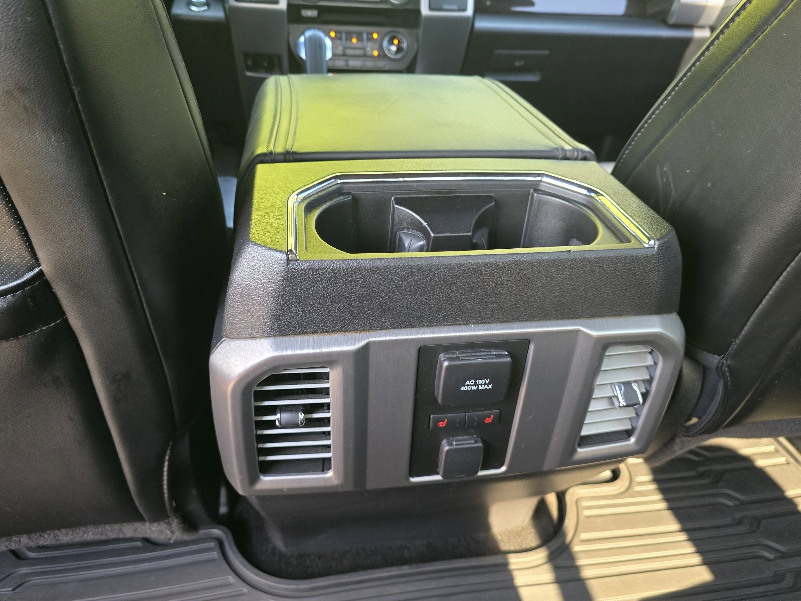 Used 2015 Ford F150 Platinum w/ Equipment Group 701A Luxury AWD/4WD image 25