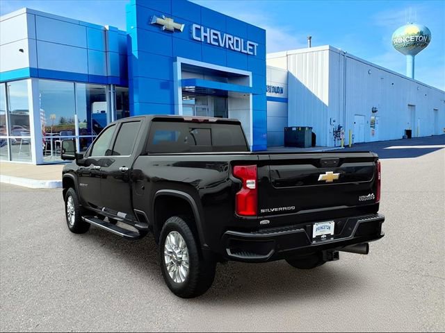 Used 2022 Chevrolet Silverado 3500 High Country w/ Z71 Off-Road Package AWD/4WD image 6