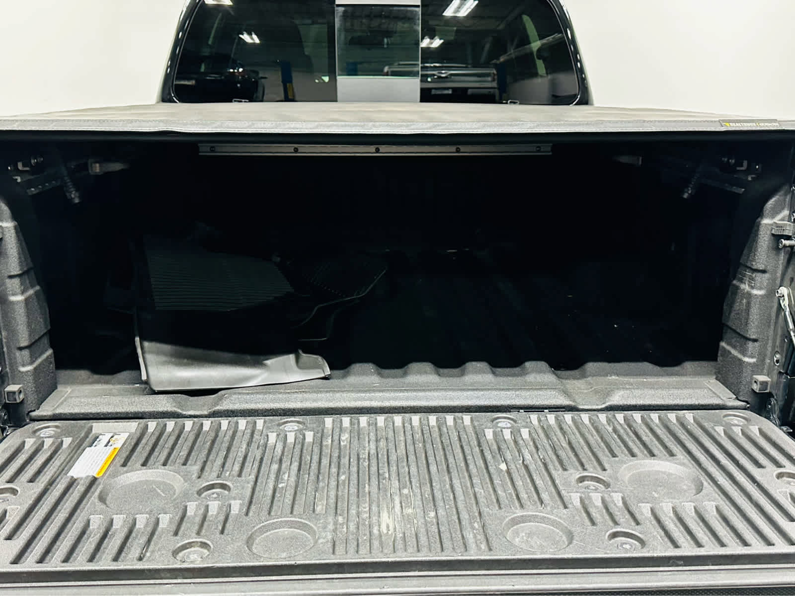 Used 2023 Nissan Frontier PRO-4X w/ Pro Convenience Package image 22