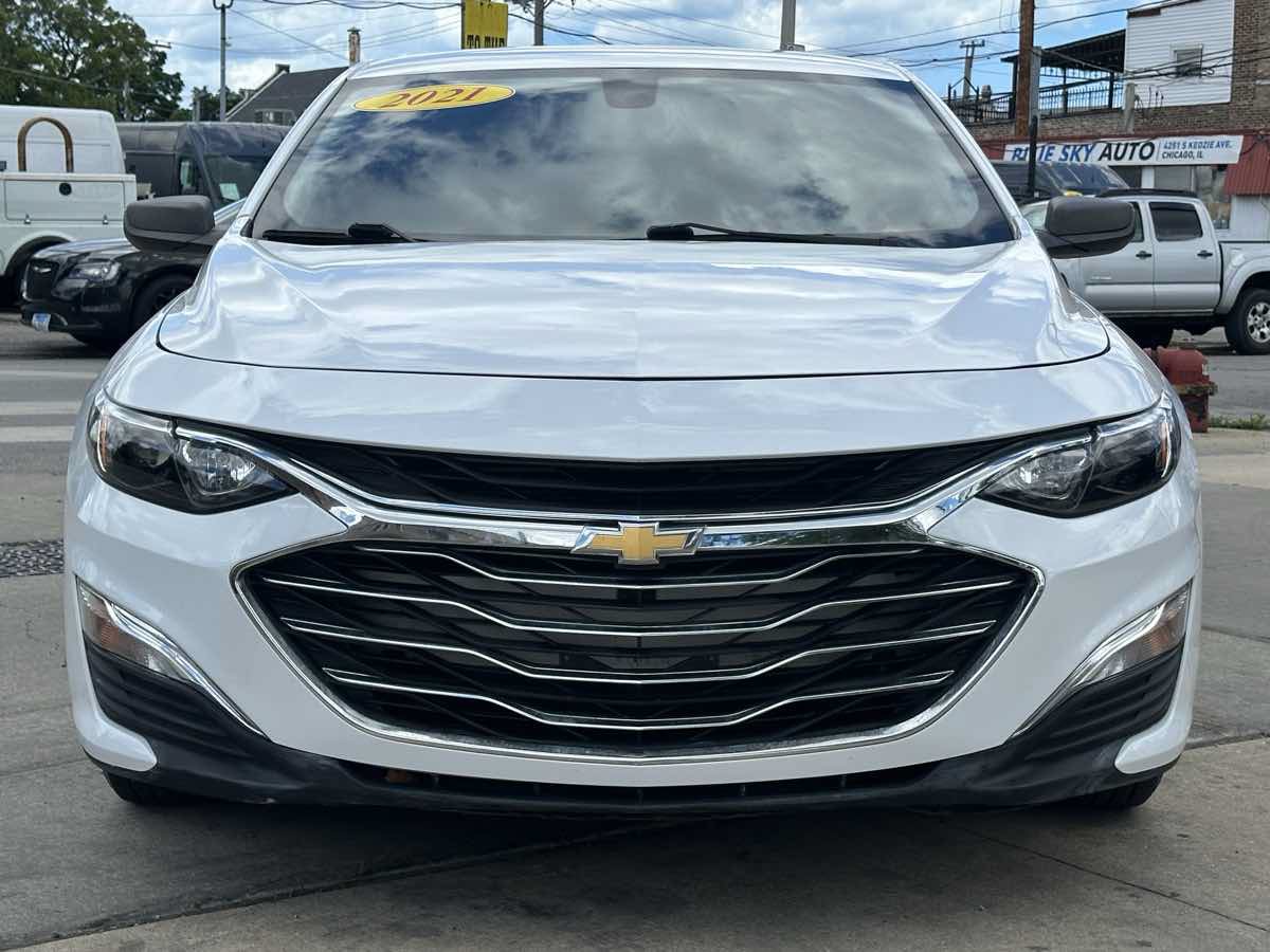 Used 2021 Chevrolet Malibu LS FWD image 2