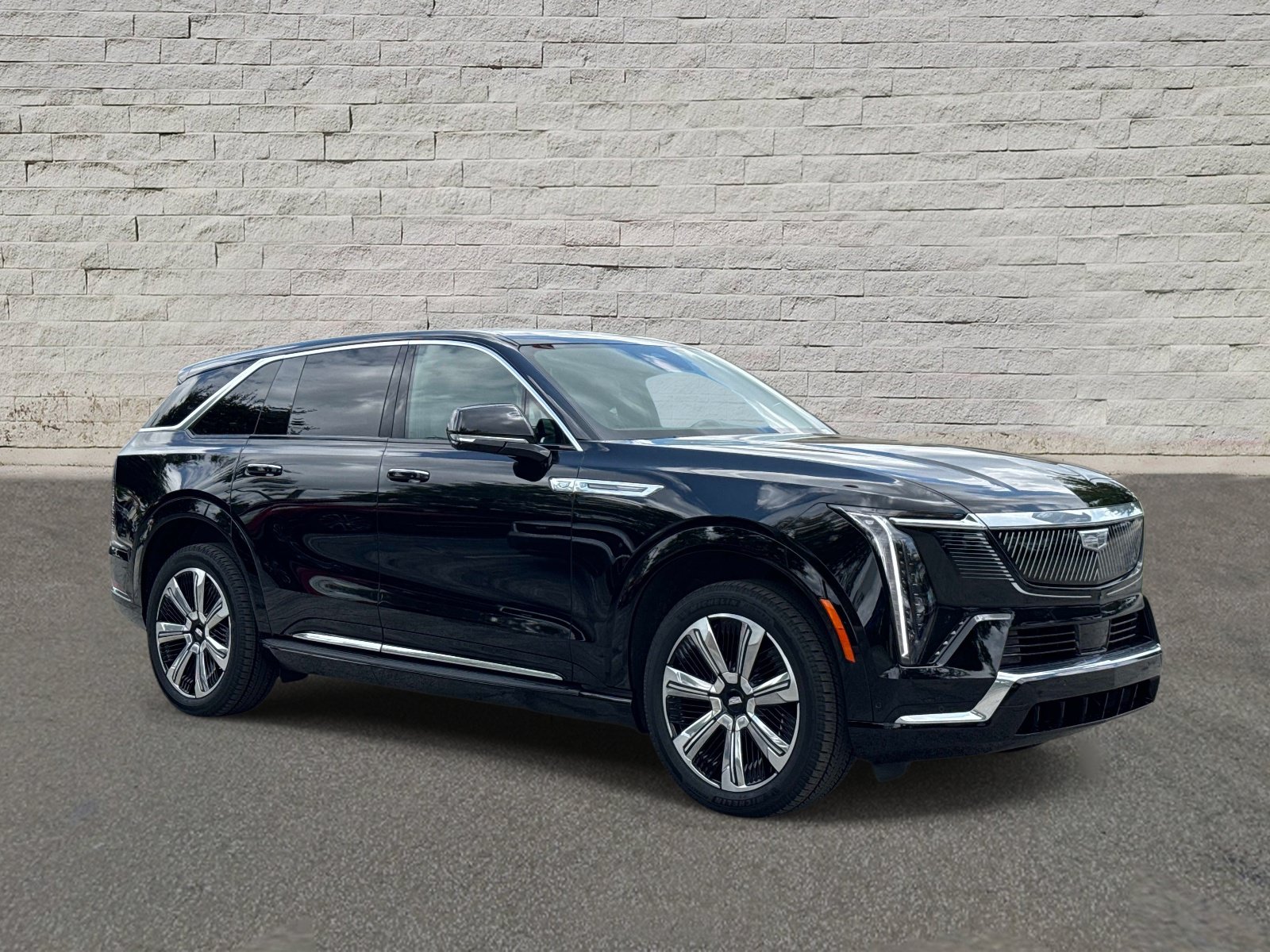 Certified 2025 Cadillac Escalade IQ Luxury 2 w/ LPO, Premium Carpet Package AWD/4WD image 6