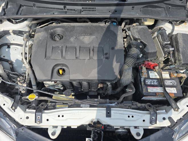 Used 2017 Toyota Corolla LE FWD image 12