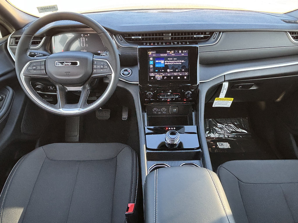 New 2026 Jeep Grand Cherokee Laredo X RWD image 18