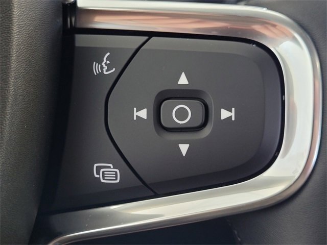 Certified 2026 Volvo XC40 B5 Core w/ Climate Package image 28