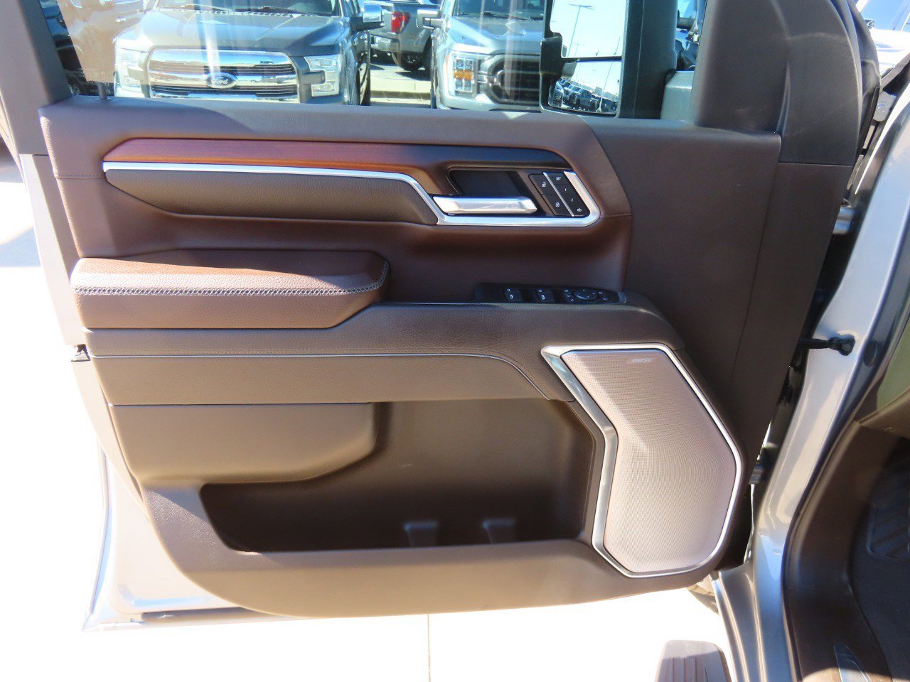 Used 2025 GMC Sierra 3500 Denali w/ Denali Reserve Package image 24