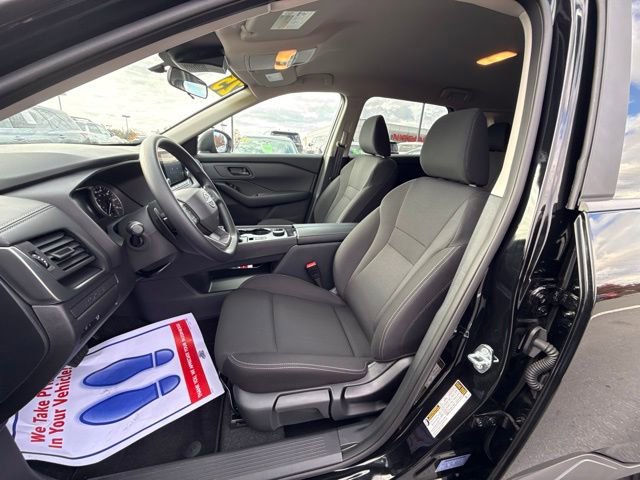Certified 2025 Nissan Rogue S image 13