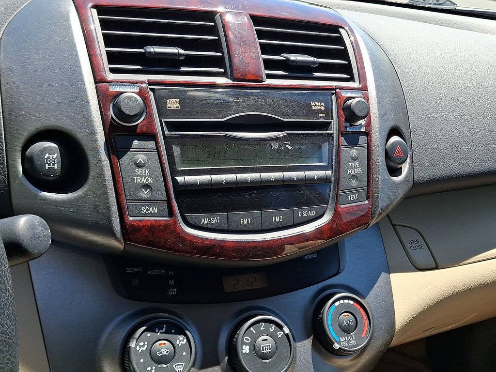 Used 2009 Toyota RAV4 4WD V6 image 3
