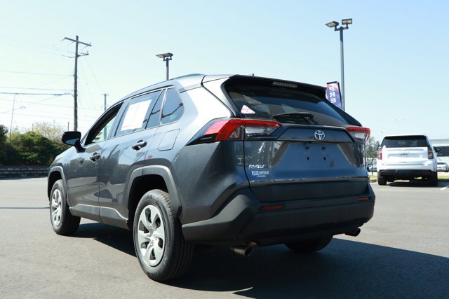 Used 2021 Toyota RAV4 LE FWD image 8