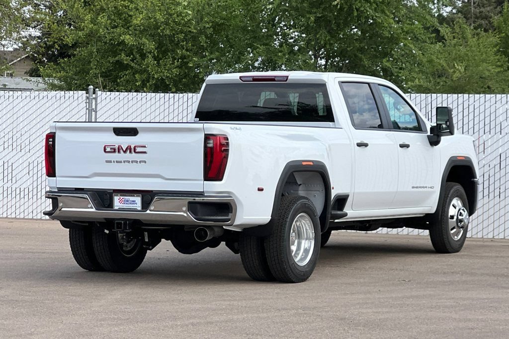 New 2026 GMC Sierra 3500 Pro w/ 1SA Pro Safety Plus Package AWD/4WD image 4
