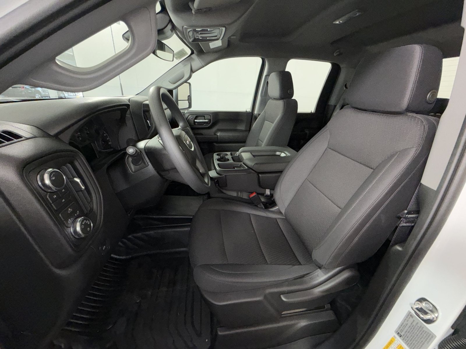 New 2026 GMC Sierra 2500 Pro AWD/4WD image 13