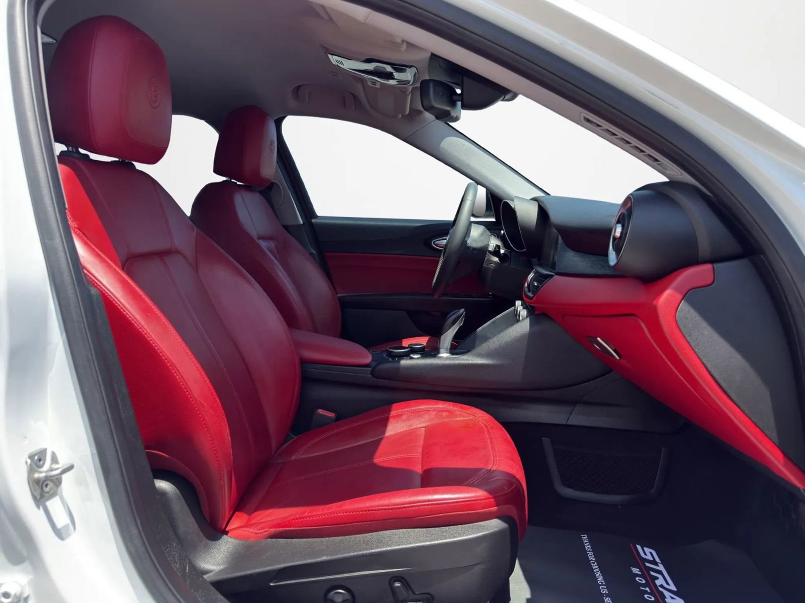 Used 2019 Alfa Romeo Giulia RWD image 19