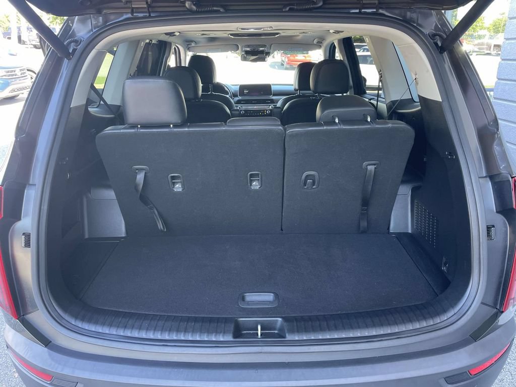 Used 2022 Kia Telluride EX w/ EX Premium Package FWD image 10