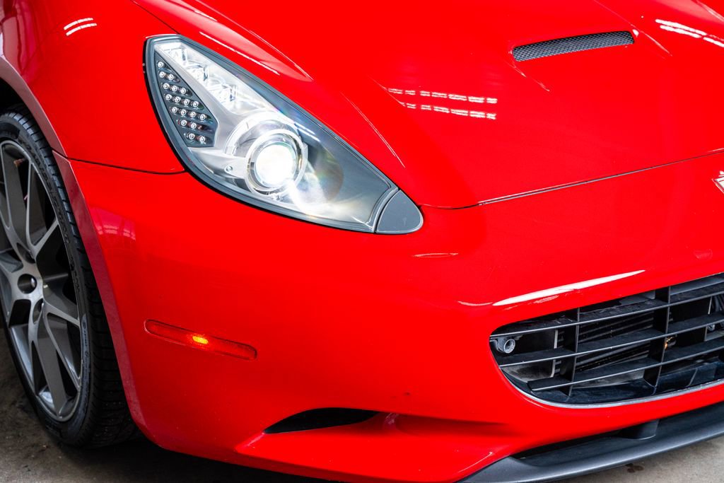 Used 2010 Ferrari California image 21