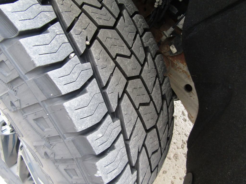 Used 2021 Chevrolet Silverado 1500 LT Trail Boss image 27