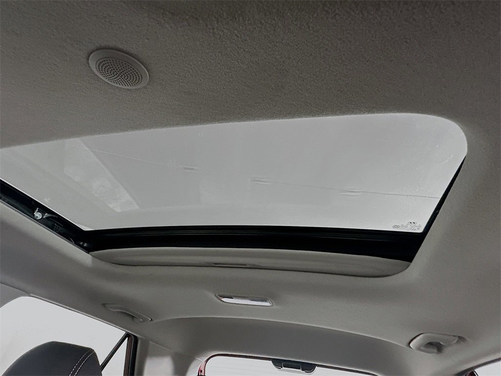 Used 2024 Hyundai Venue SEL image 20