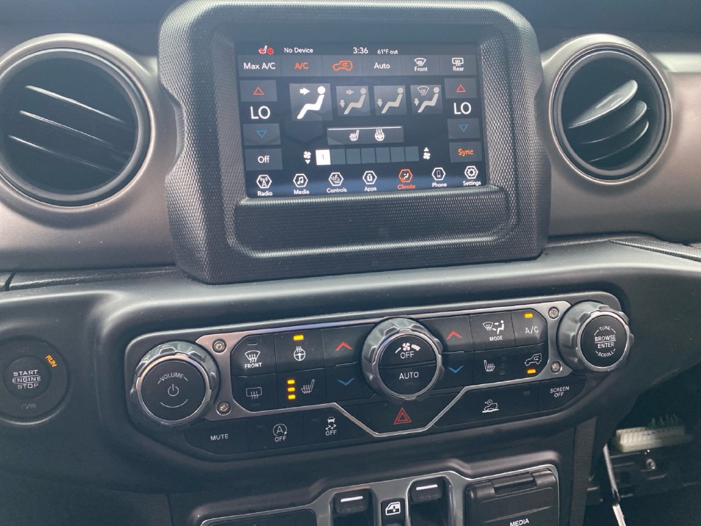 Used 2023 Jeep Wrangler Unlimited Sport AWD/4WD image 32
