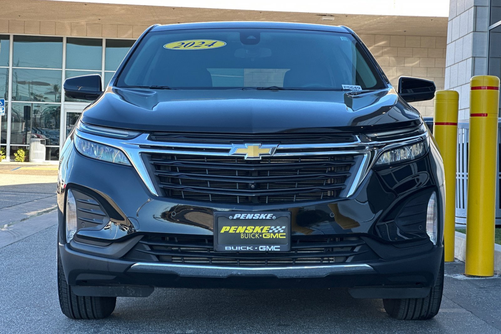 Used 2024 Chevrolet Equinox LT image 9