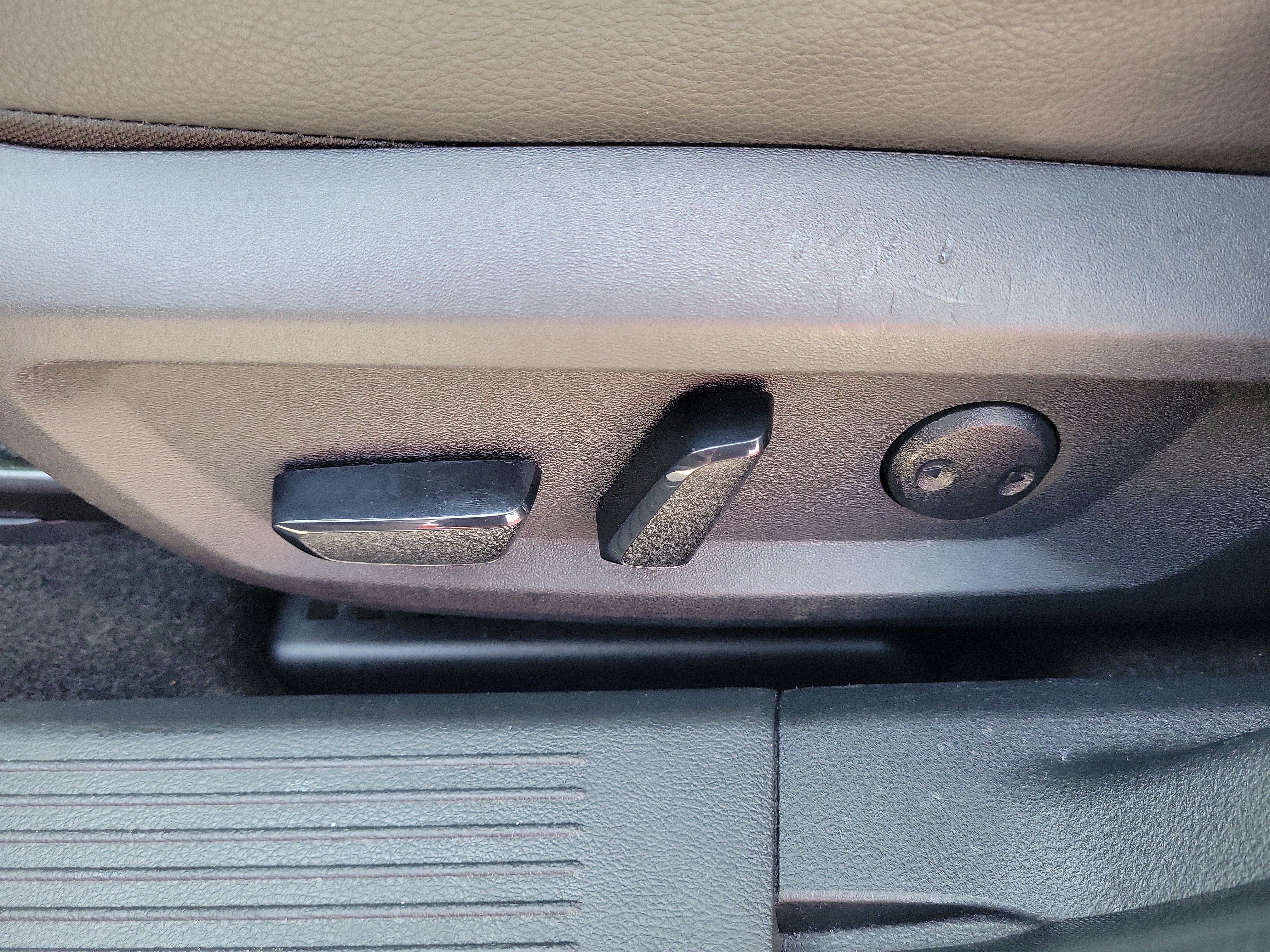 Certified 2023 Nissan Rogue SL FWD image 14