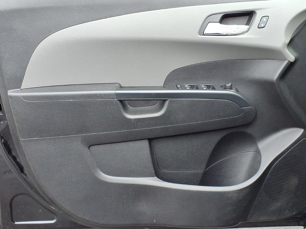 Used 2016 Chevrolet Sonic LT FWD image 14