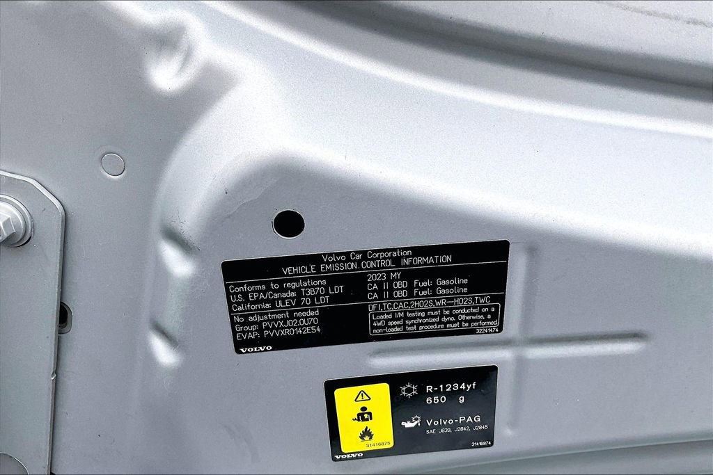 Certified 2023 Volvo XC60 B5 Plus w/ Protection Package Premier image 30