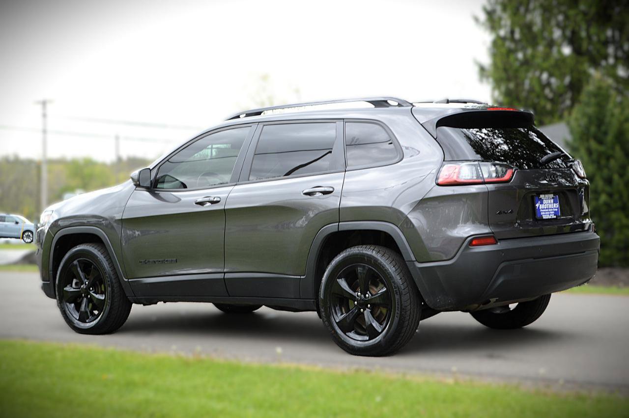 Used 2019 Jeep Cherokee Latitude Plus AWD/4WD image 7
