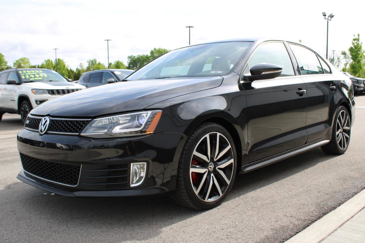 Used 2013 Volkswagen Jetta GLI Autobahn image 3