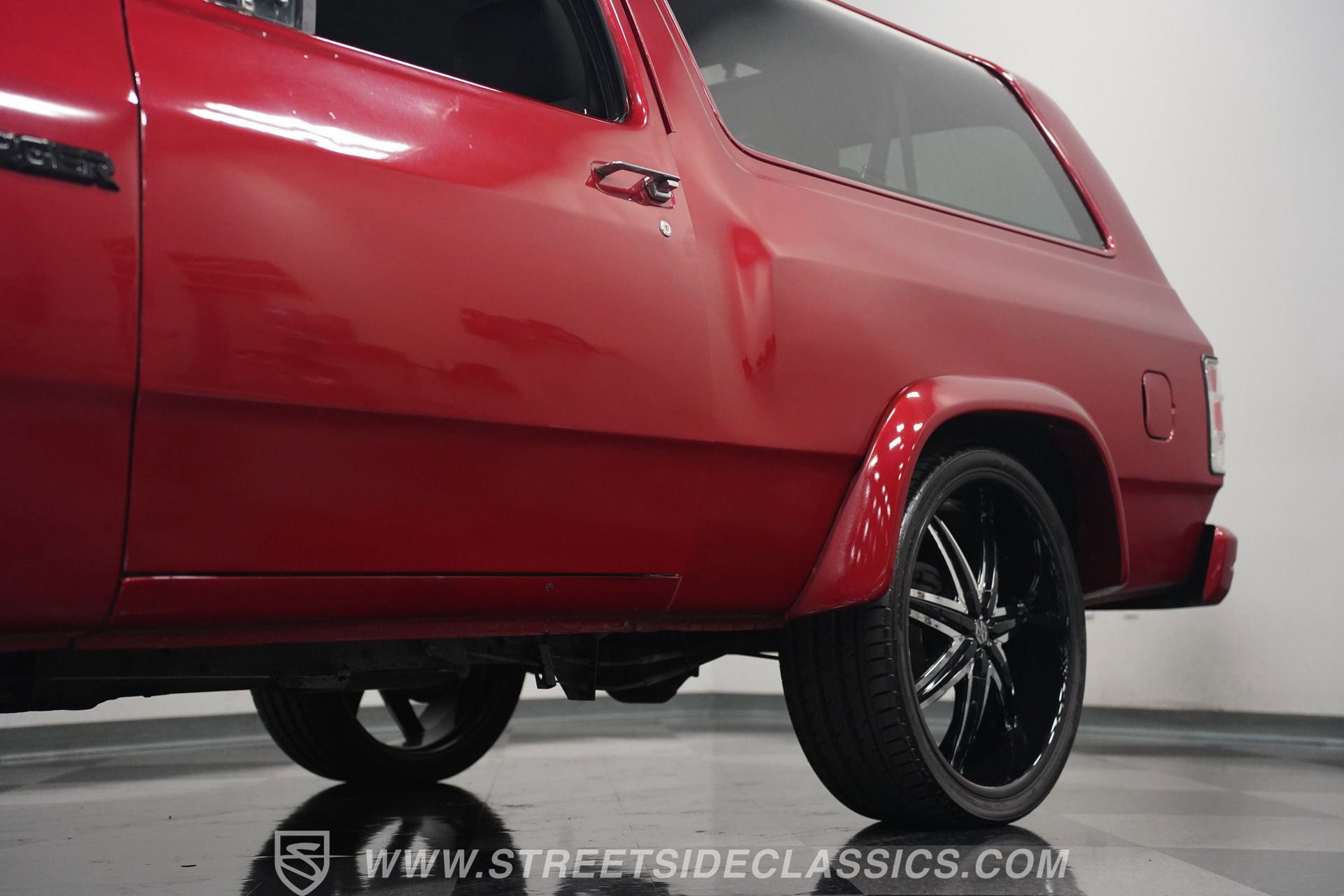 Used 1992 Dodge Ramcharger 2WD image 23