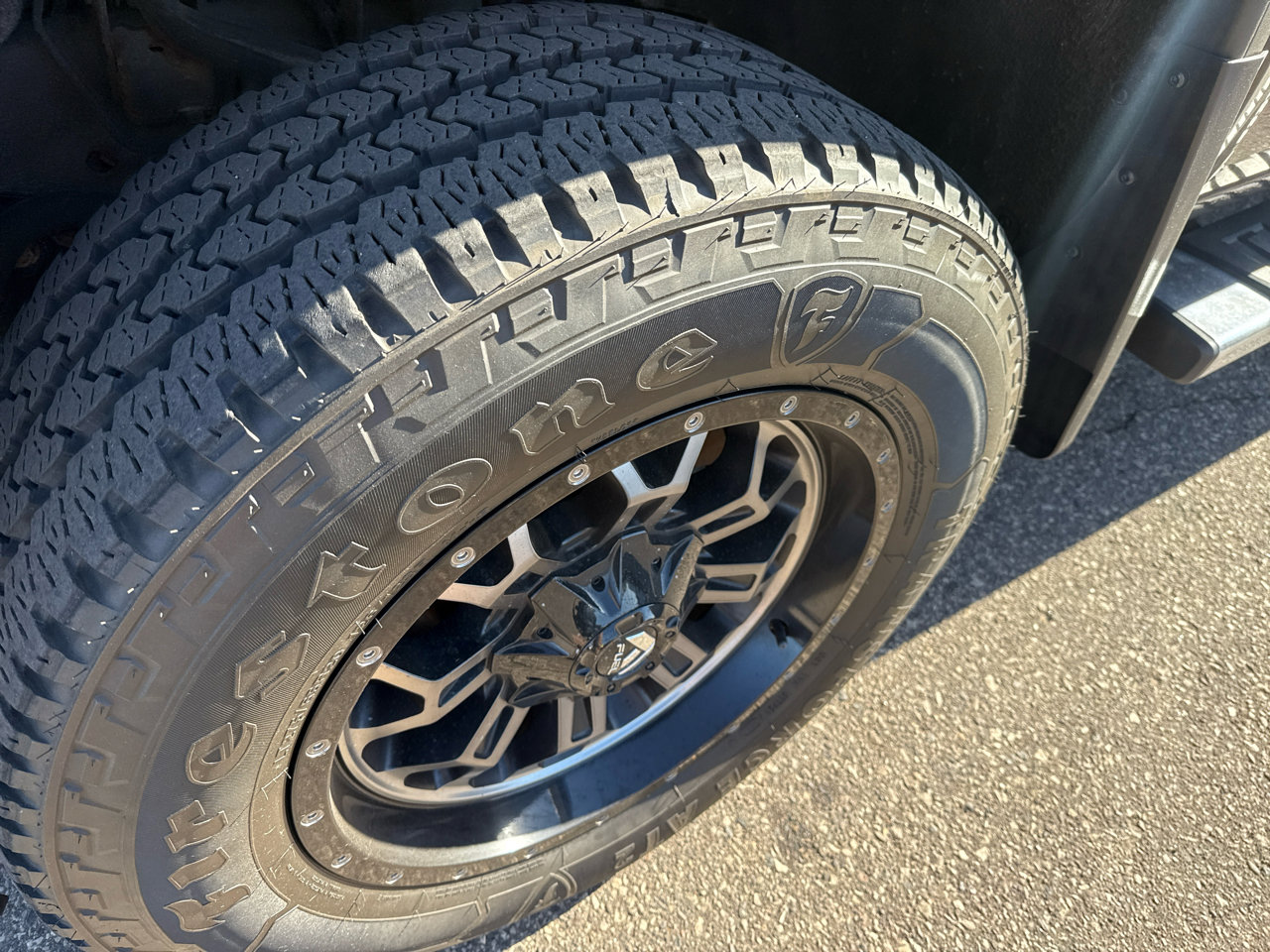 Used 2015 GMC Sierra 2500 Denali w/ Duramax Plus Package image 9