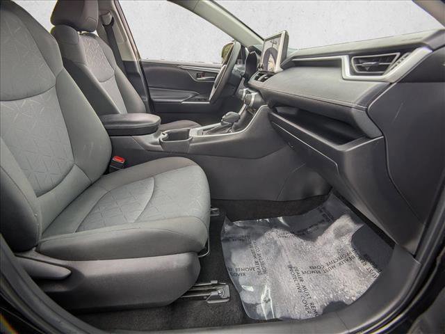 Used 2024 Toyota RAV4 XLE FWD image 19