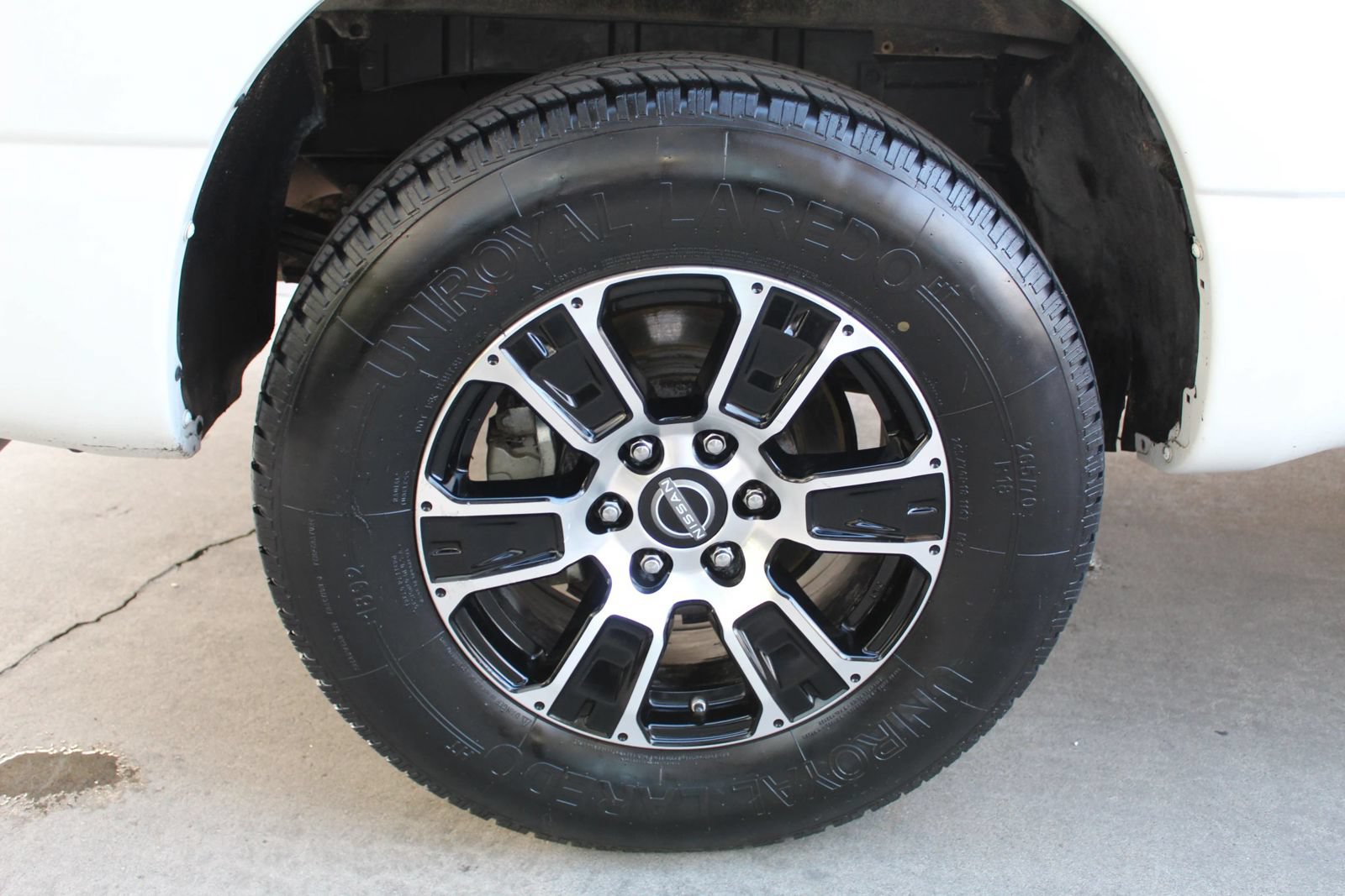 Used 2023 Nissan Titan SV RWD image 35