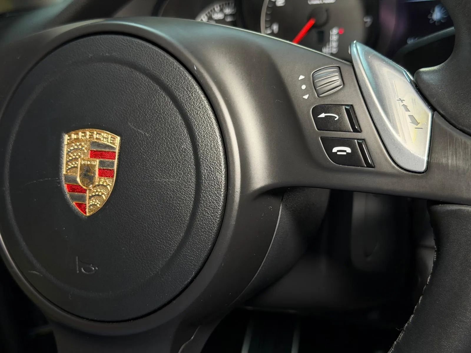 Used 2015 Porsche Panamera 4 AWD/4WD image 17