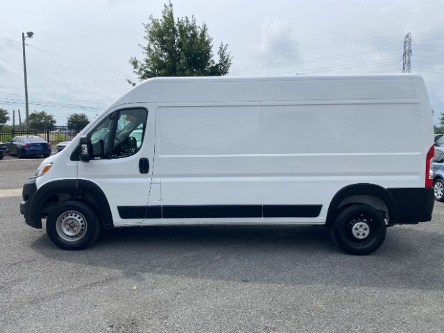 Used 2024 RAM ProMaster 2500 w/ Convenience Group FWD image 2