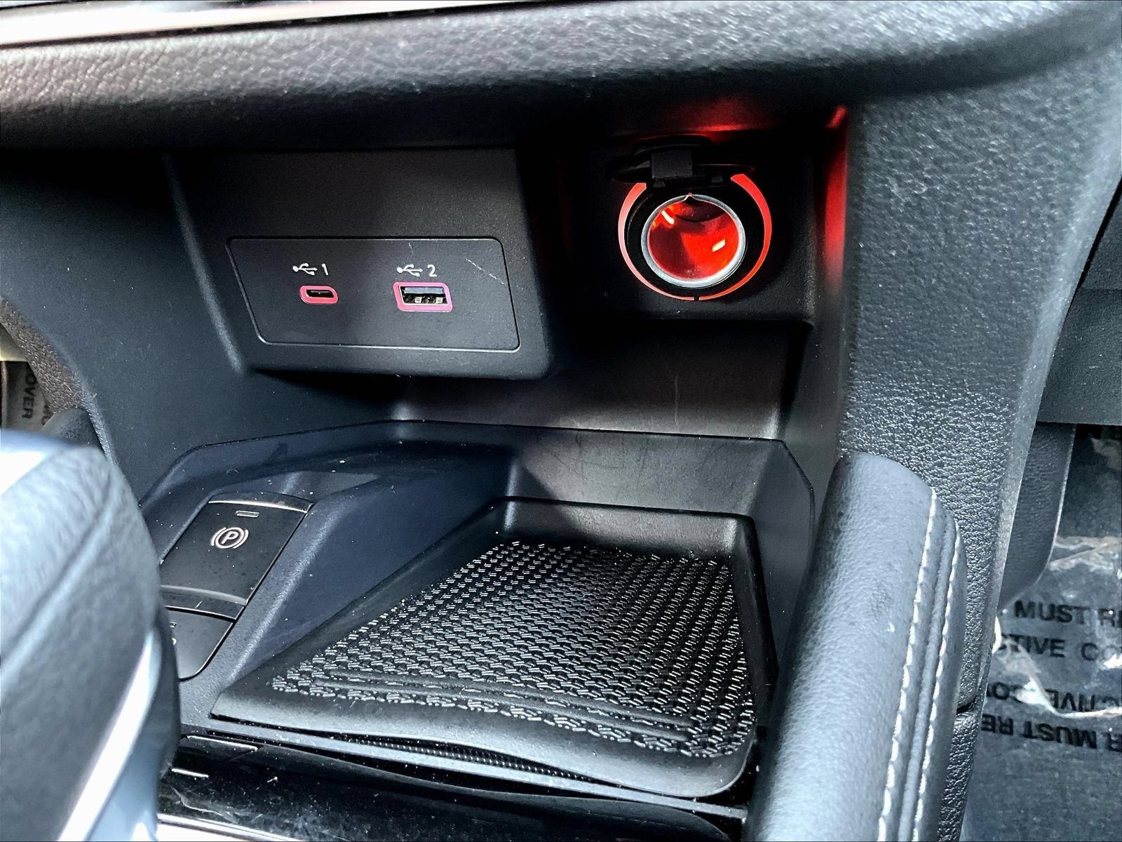 Certified 2024 Nissan Kicks SV FWD image 19