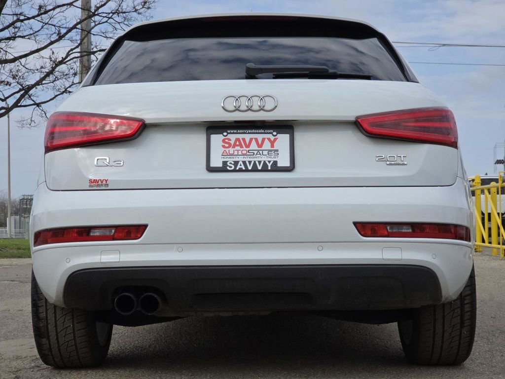 Used 2015 Audi Q3 2.0T Prestige w/ Prestige Package image 16