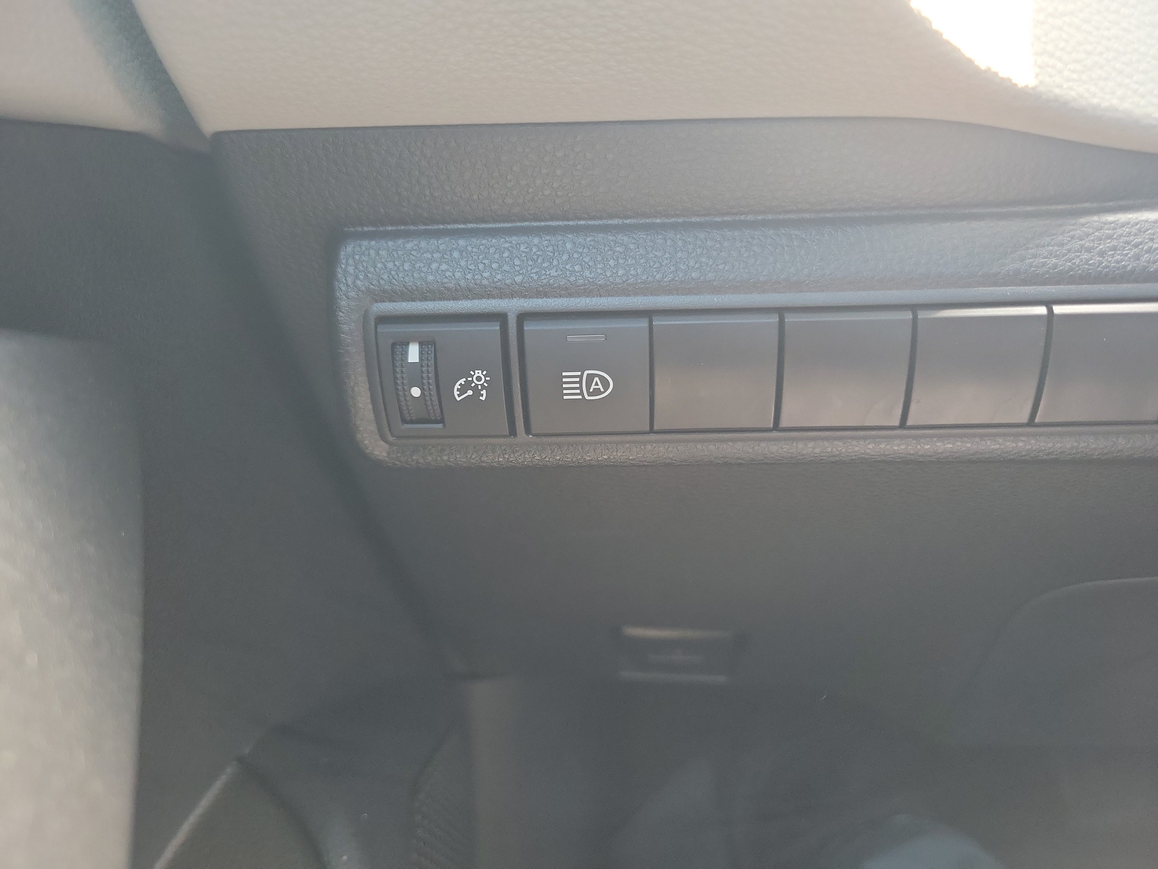 Used 2023 Toyota Corolla LE FWD image 21