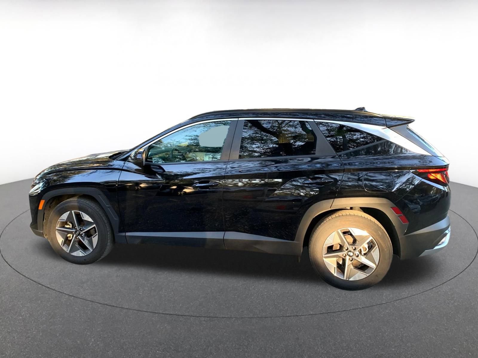 Used 2025 Hyundai Tucson SEL image 4