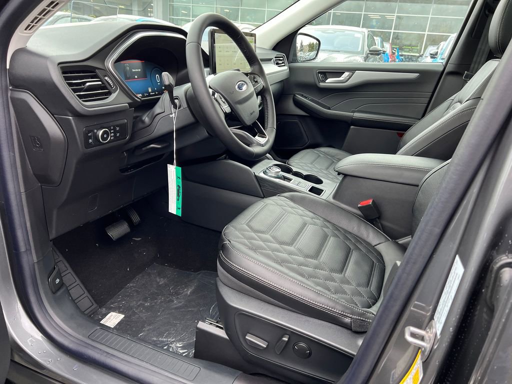 New 2024 Ford Escape SE w/ PHEV Premium Package FWD image 18